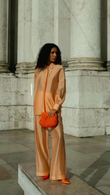 Niet iedereen heeft zin om ‘s morgens lang na te denken over een outfit. En dat hoeft ook niet. 

Bij Paparazzi draait het deze zomer rond stukken die makkelijk combineren, goed aanvoelen en er meteen stijlvol uitzien. 💛 Van matching sets tot effortless looks die je zonder moeite draagt van werkdag tot avond.

Veel favorieten maten gaan snel. Kom langs en ontdek wat bij jou past!

#shoppengenk #multibrandstore #outfitinspo #paparazzigenk